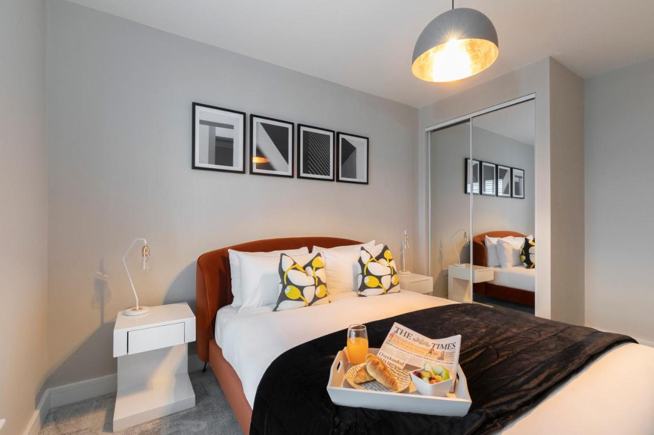 Elliot Oliver - Chic 2 Bedroom Town Centre Apartment Cheltenham Exterior photo